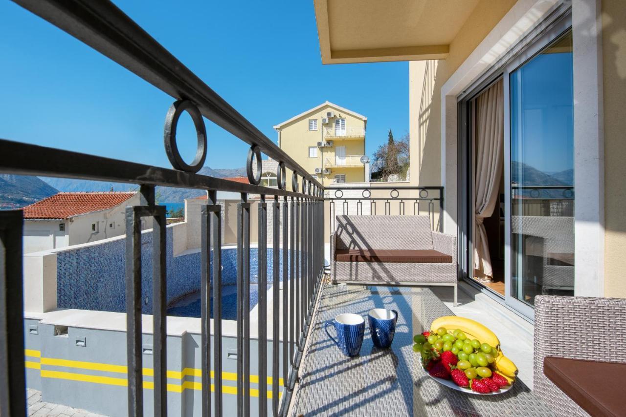 2Montenegro Limeta Apartments With Pool Cattaro Esterno foto