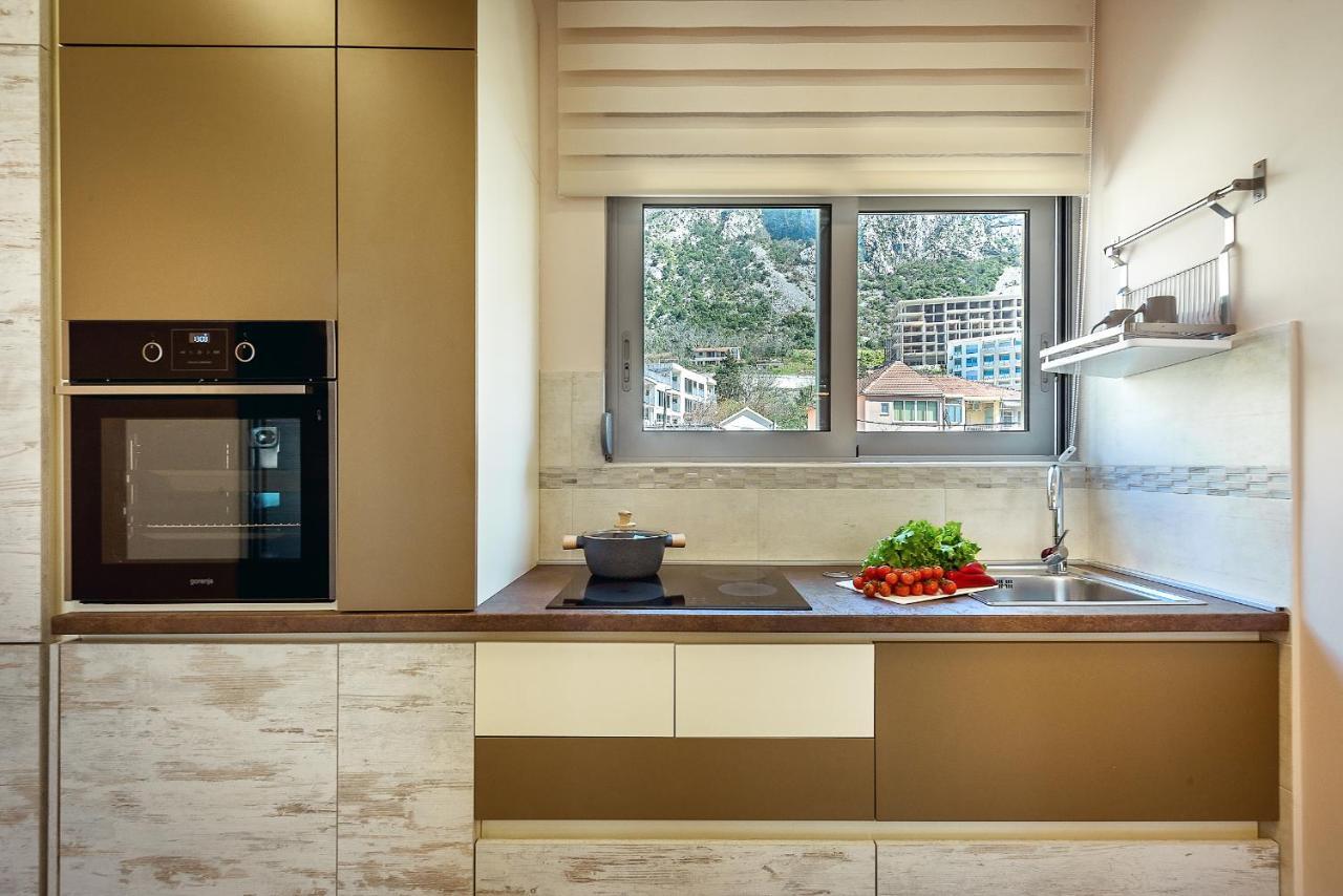 2Montenegro Limeta Apartments With Pool Cattaro Esterno foto