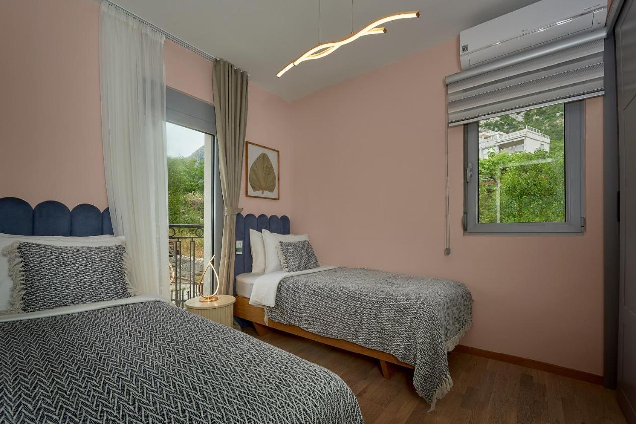 2Montenegro Limeta Apartments With Pool Cattaro Esterno foto