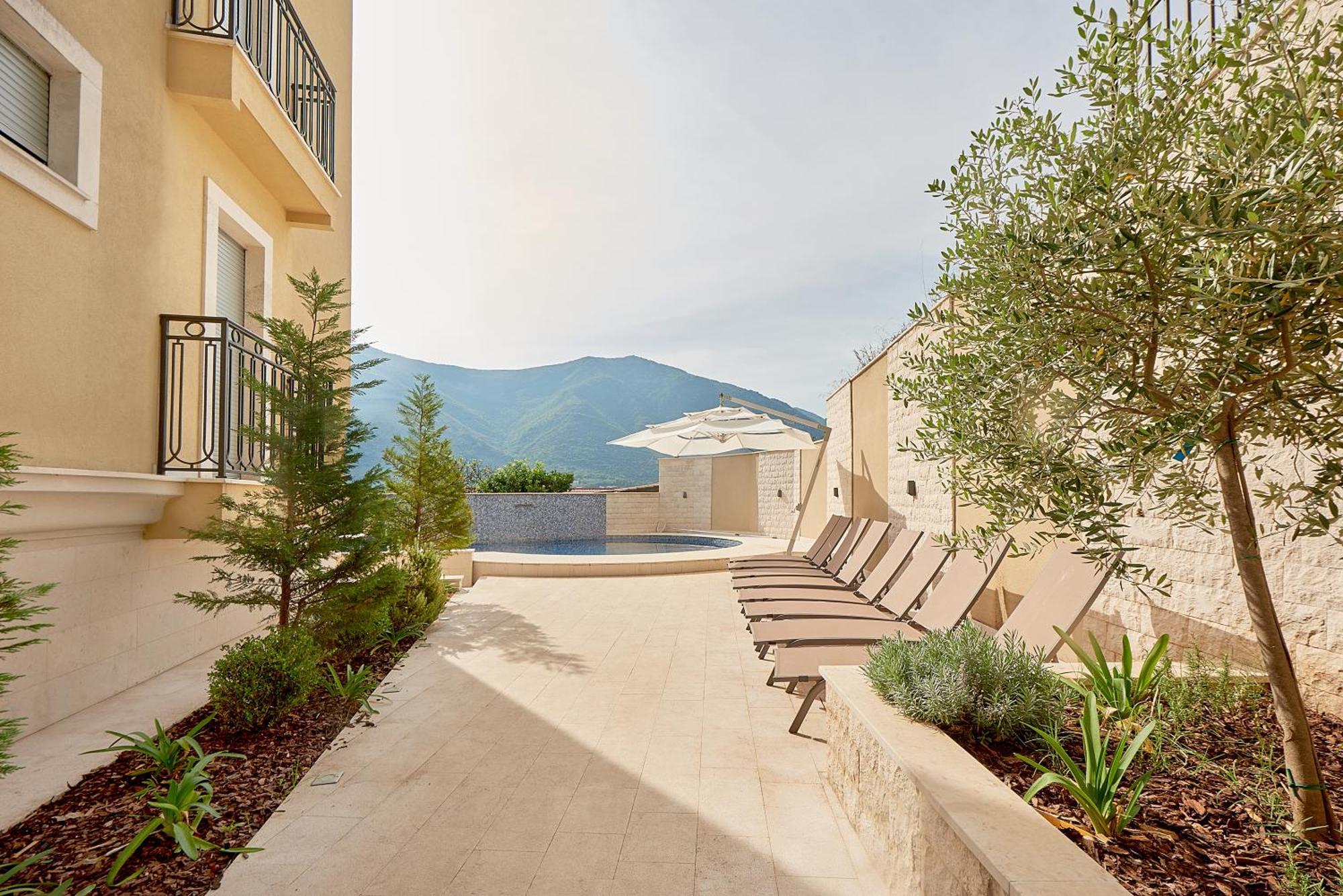 2Montenegro Limeta Apartments With Pool Cattaro Esterno foto